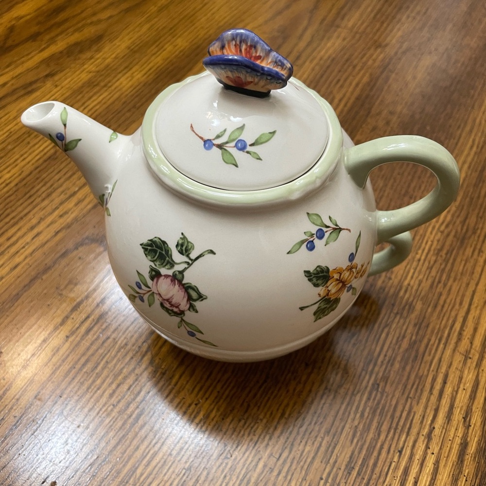 Princess House White and Green Ceramic Teapot Coffee & Tea Accessory